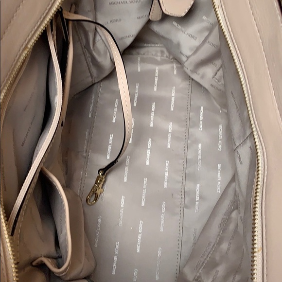 Michael Kors Tote Shoulder Handbag Dee Dee - Picture 8 of 8